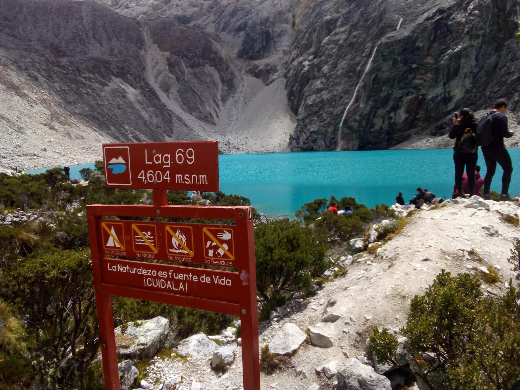 לינה וארוחת בוקר Amazing Huaraz מראה חיצוני תמונה